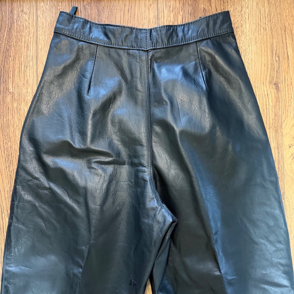 90s Comint Black Genuine Leather Pleated High Waist Pants Womens 25x27 moto boho - Picture 11 of 11